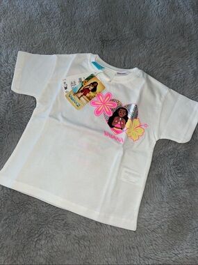Zara Disney VAIANA 2 MOANA Graphic Tee Shirt Floral Accents